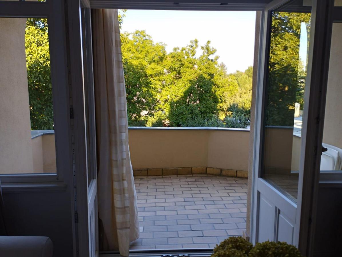 Painter's By Zoo And Congress Center Apartament